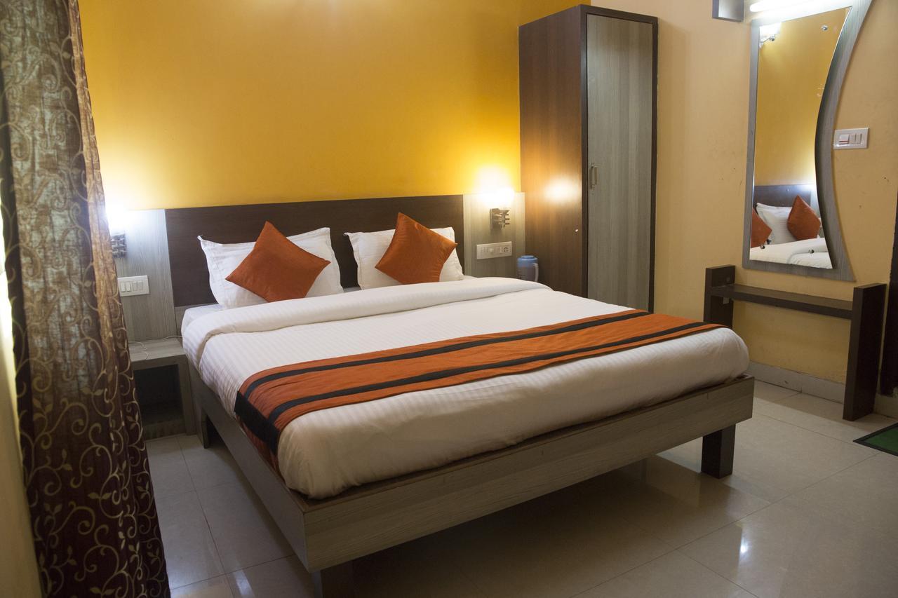 Oyo 7680 Park Lagoon Hotel ปูรี ภายนอก รูปภาพ