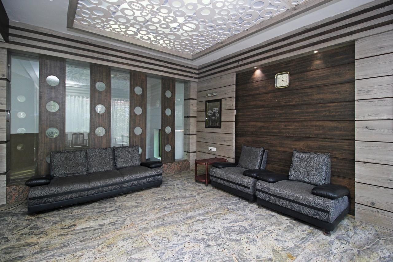 Oyo 7680 Park Lagoon Hotel ปูรี ภายนอก รูปภาพ